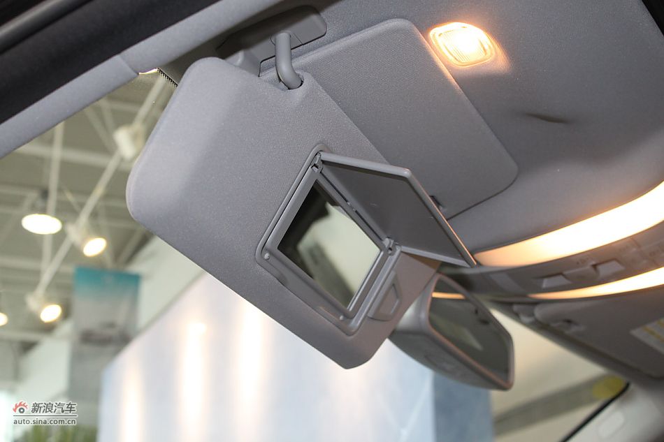 奔驰E260 CGI时尚型