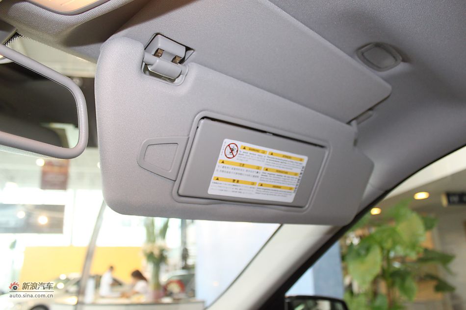 奔驰E260 CGI时尚型