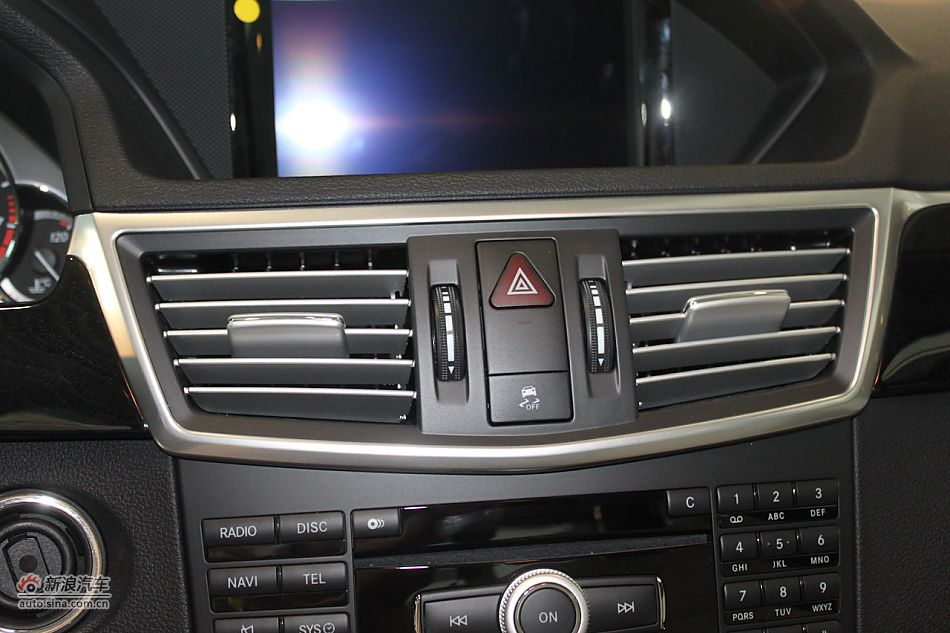 奔驰E260 CGI时尚型