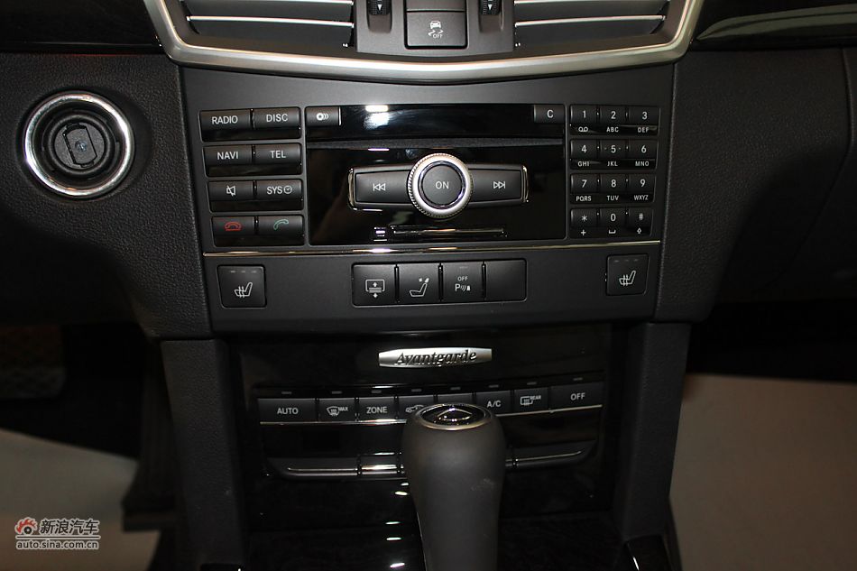 奔驰E260 CGI时尚型