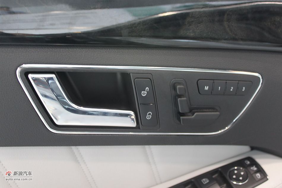 奔驰E260 CGI时尚型