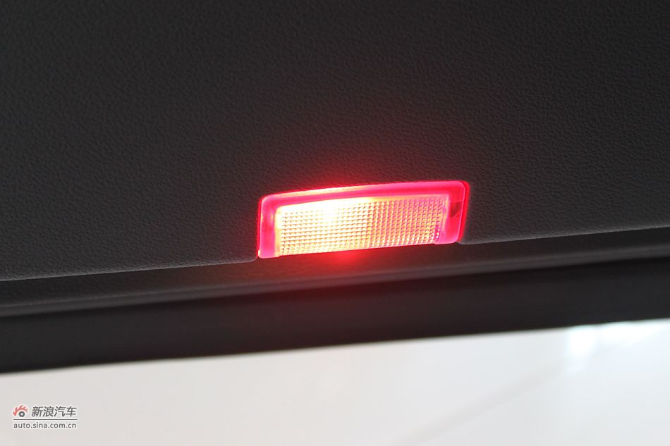 奔驰E260 CGI时尚型