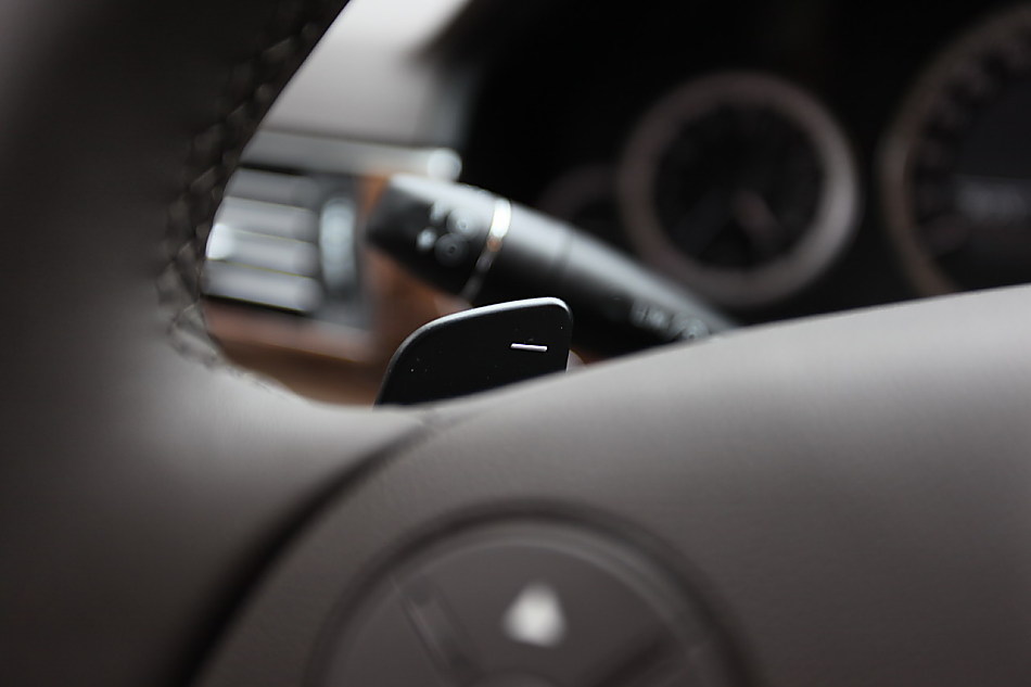 全新一代E300内饰图片