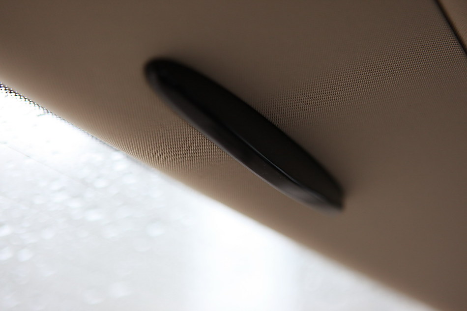 全新一代E300内饰图片