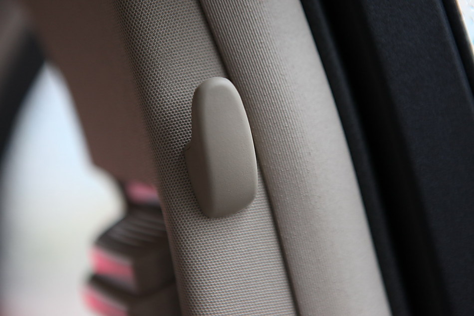 全新一代E300内饰图片