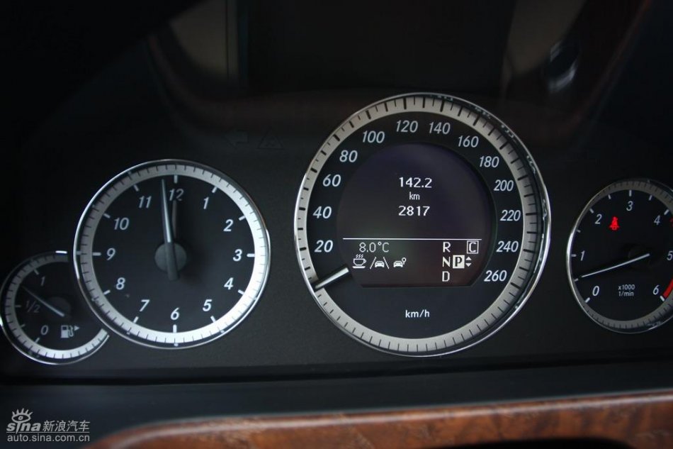 奔驰新E级试驾实拍图内饰