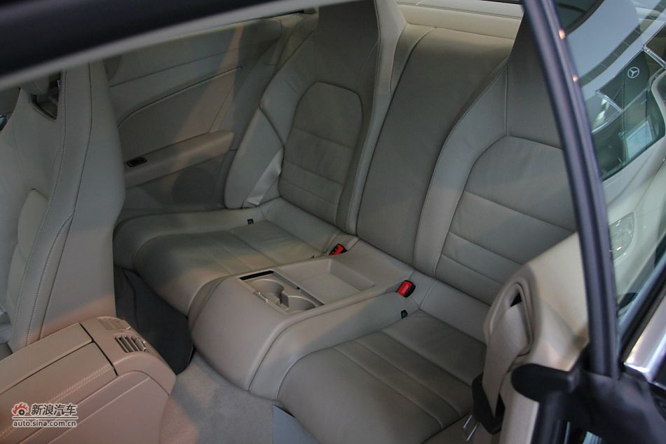 2010款奔驰E260 Coupe