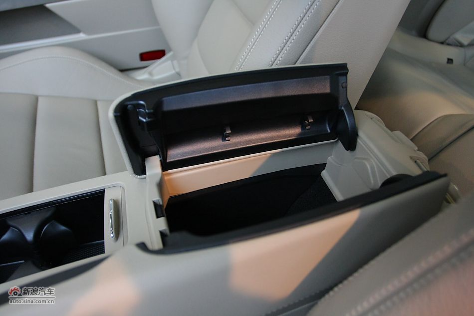 2010款奔驰E260 Coupe