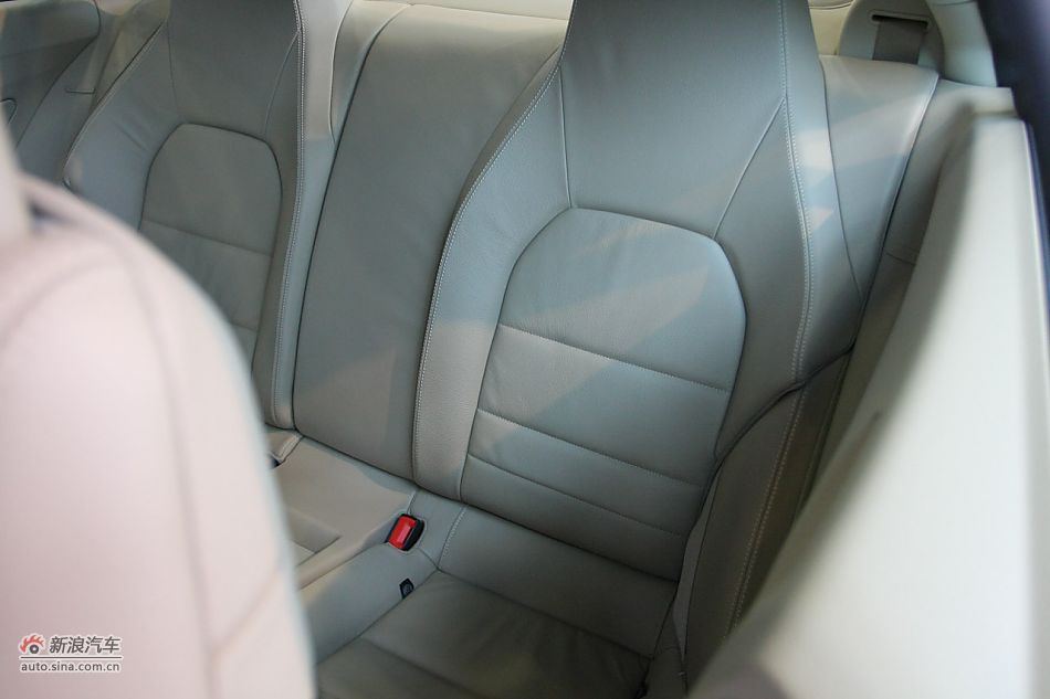 2010款奔驰E260 Coupe