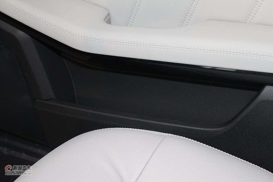 奔驰E260 CGI时尚型