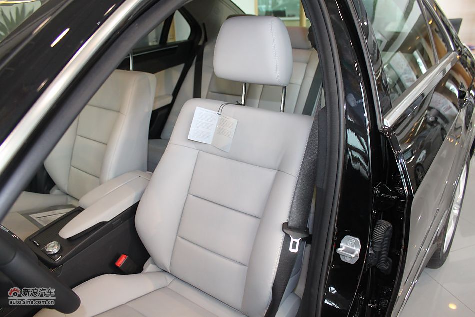 奔驰E260 CGI时尚型