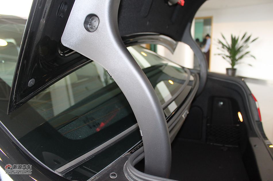 奔驰E260 CGI时尚型