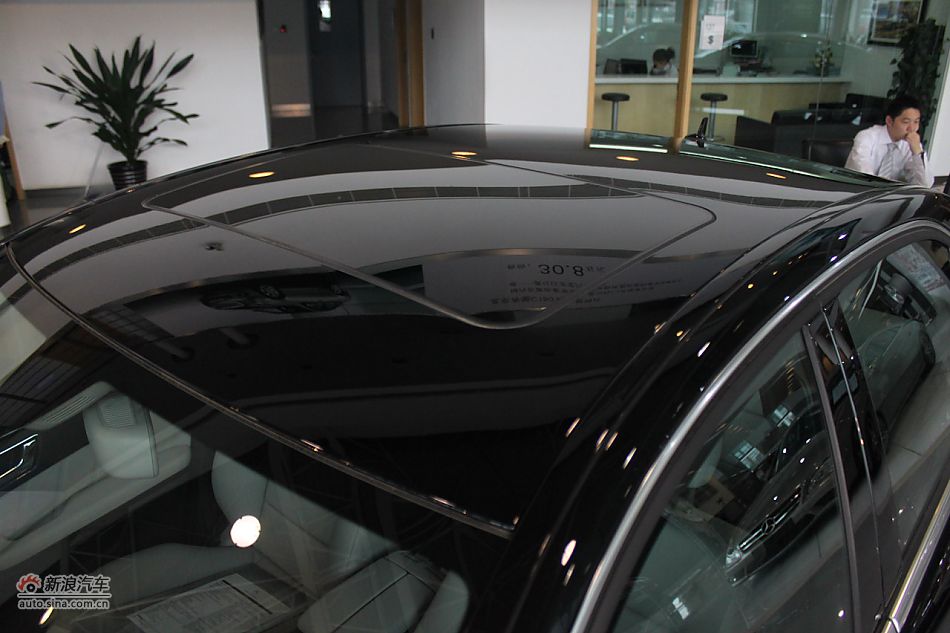 奔驰E260 CGI时尚型