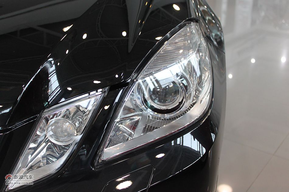 奔驰E260 CGI时尚型