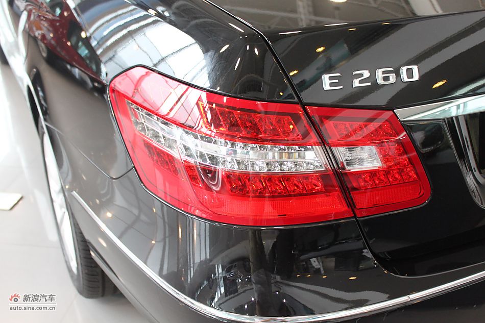 奔驰E260 CGI时尚型