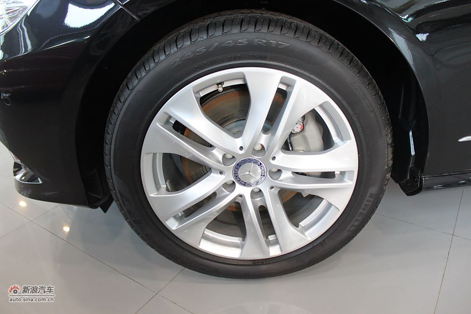 奔驰E260 CGI时尚型