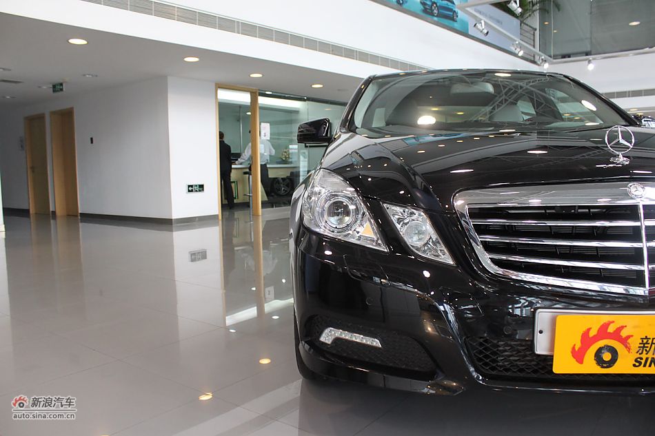 奔驰E260 CGI时尚型