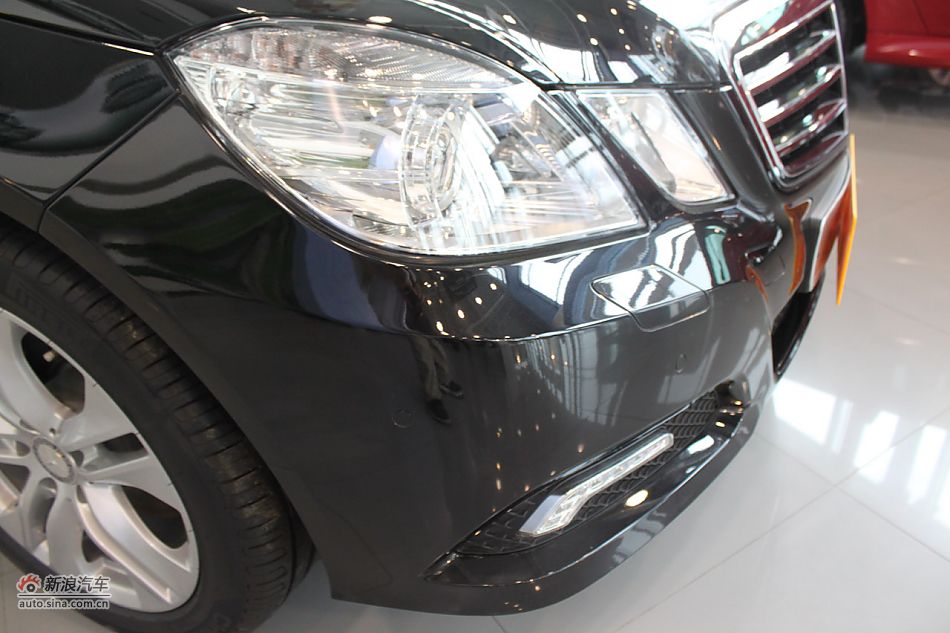 奔驰E260 CGI时尚型