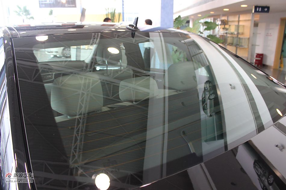 奔驰E260 CGI时尚型