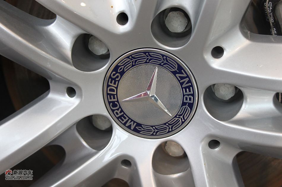 奔驰E260 CGI时尚型