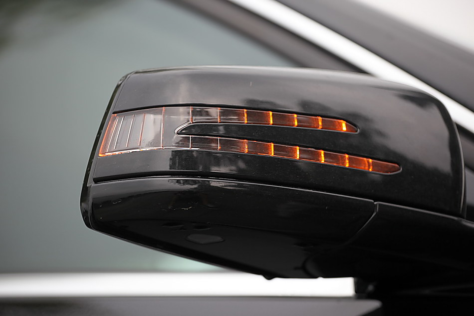 全新一代E300外观图片