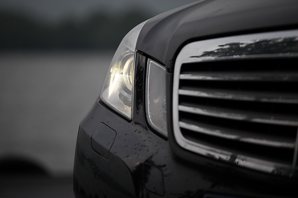 全新一代E300外观图片