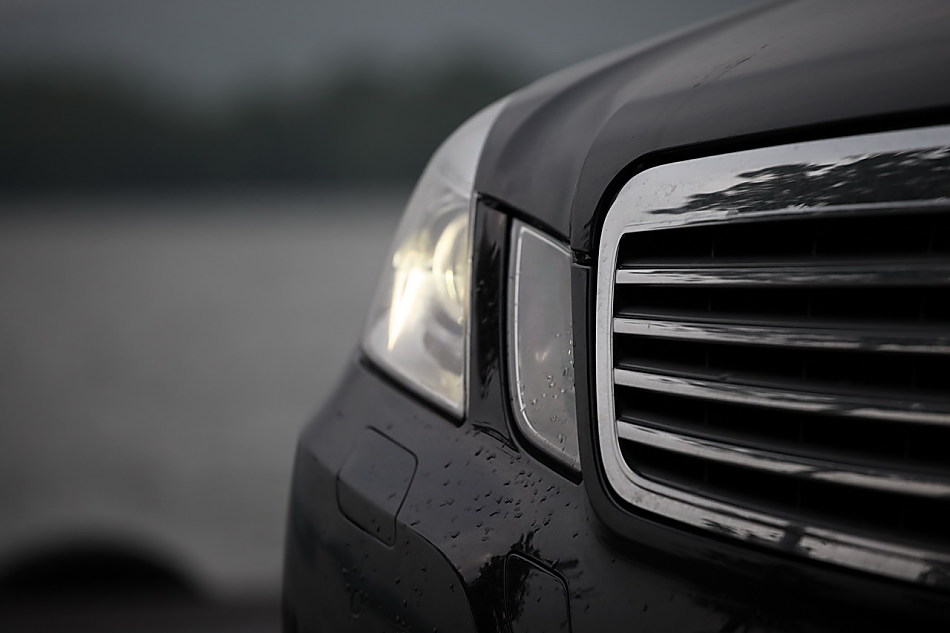 全新一代E300外观图片