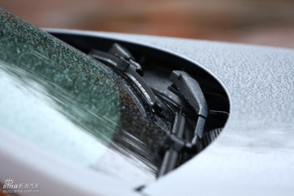 奔驰新E级试驾实拍图外观