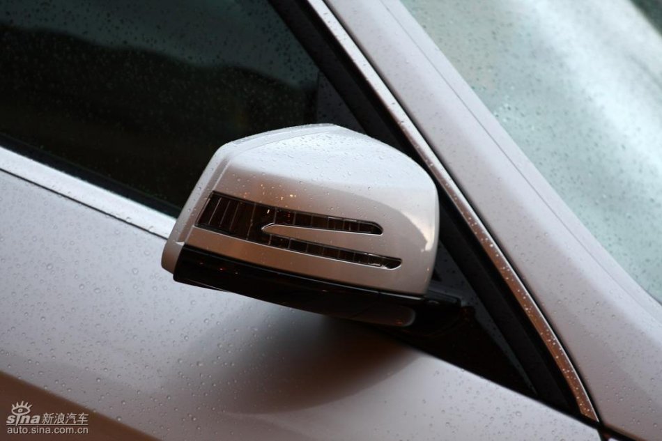 奔驰新E级试驾实拍图外观