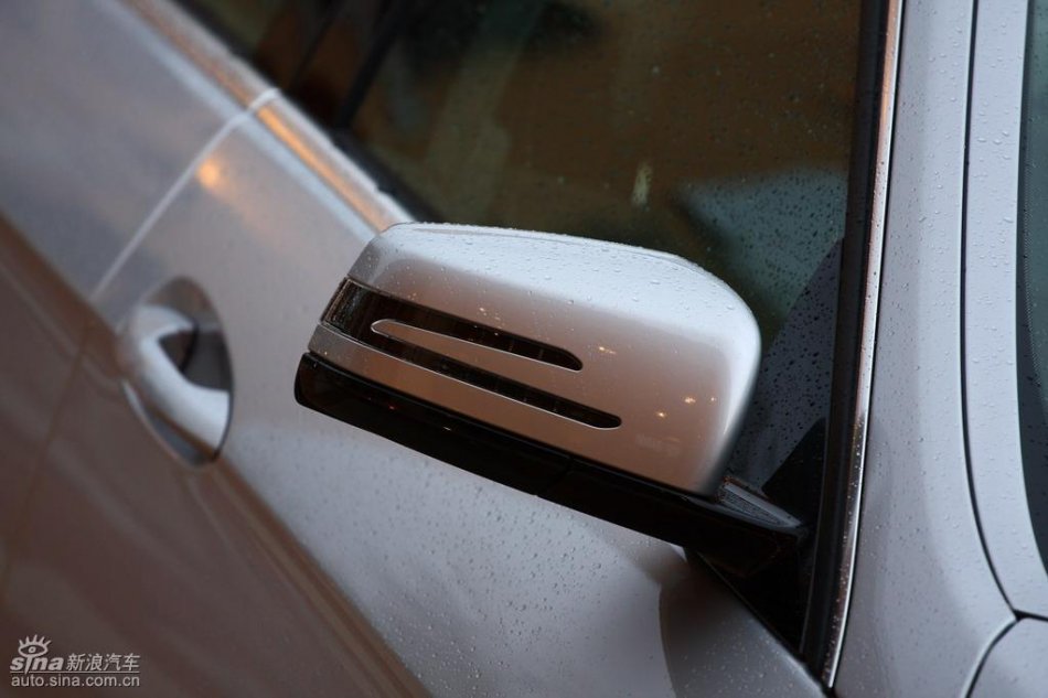 奔驰新E级试驾实拍图外观