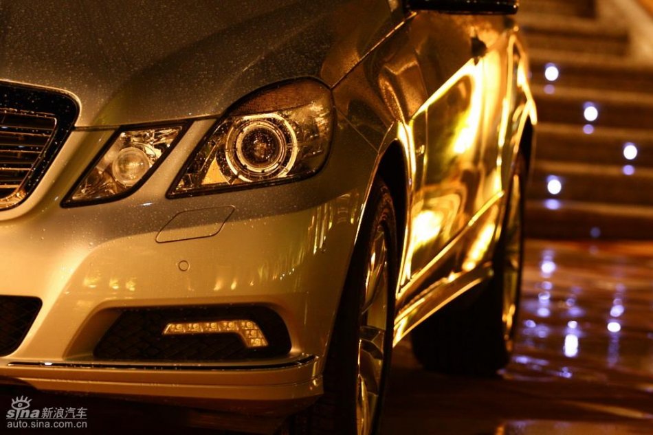 奔驰新E级试驾实拍图外观