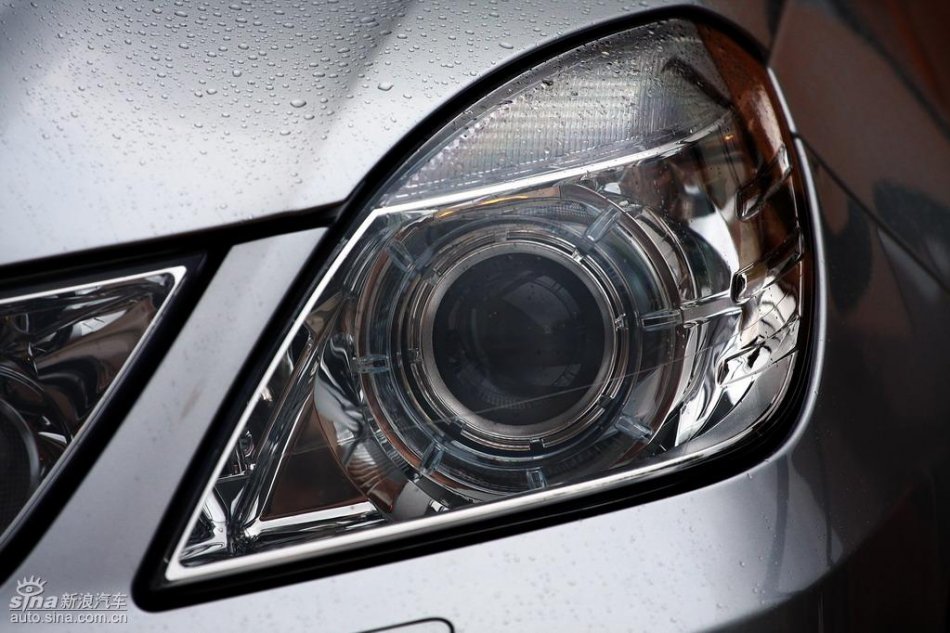 奔驰新E级试驾实拍图外观