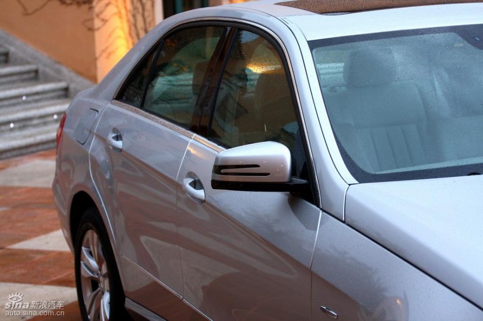 奔驰新E级试驾实拍图外观