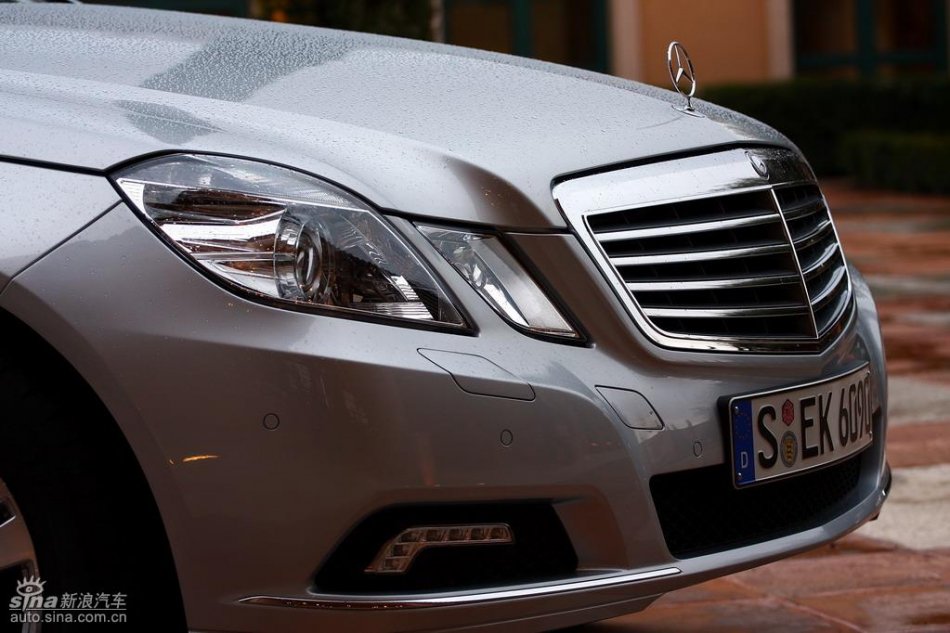 奔驰新E级试驾实拍图外观