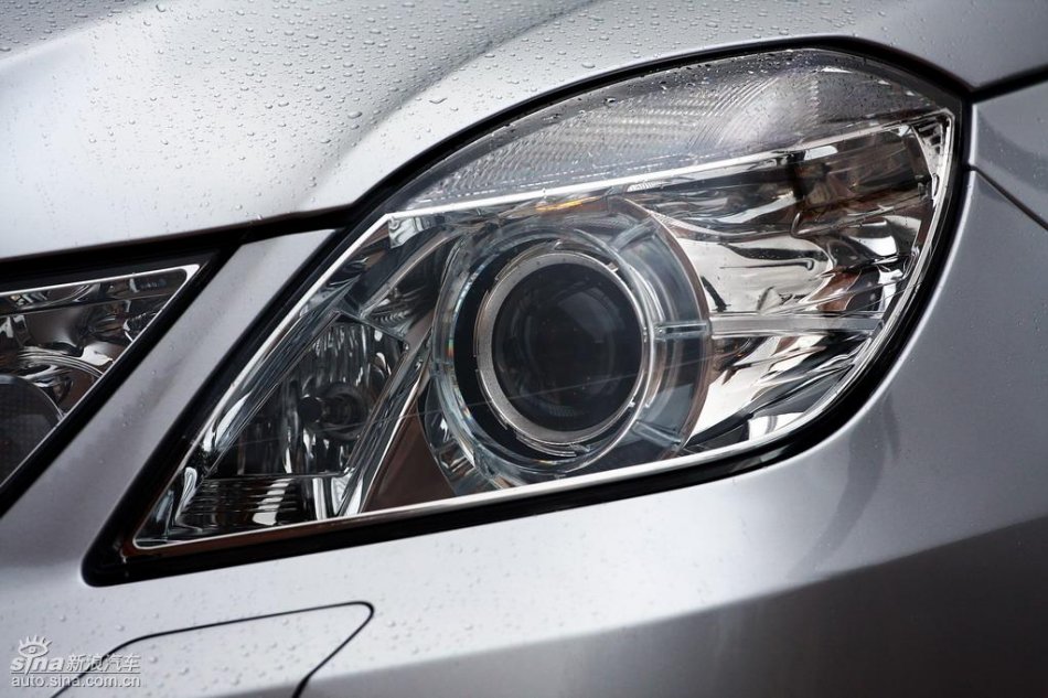 奔驰新E级试驾实拍图外观