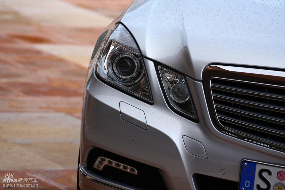 奔驰新E级试驾实拍图外观