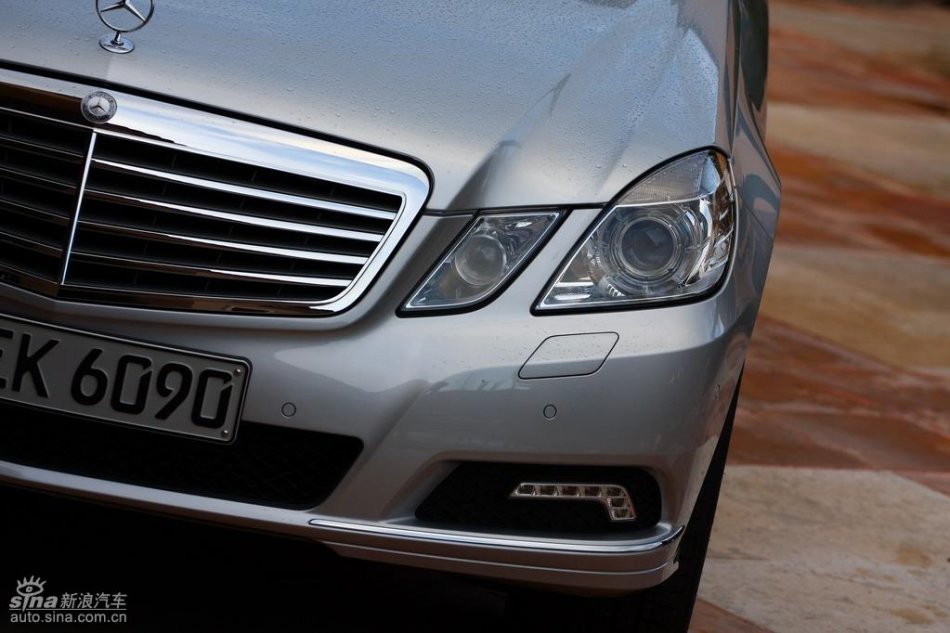 奔驰新E级试驾实拍图外观