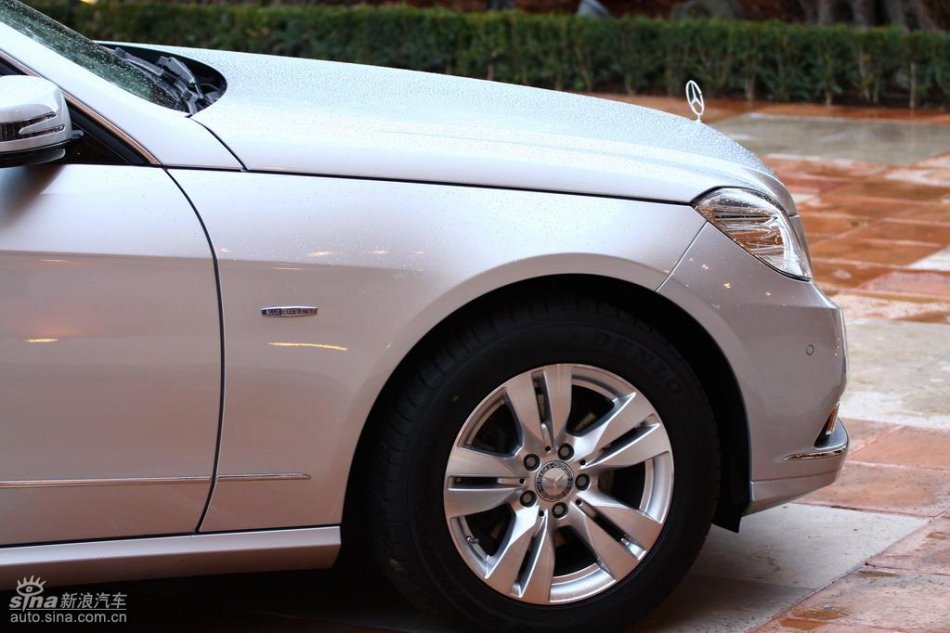 奔驰新E级试驾实拍图外观