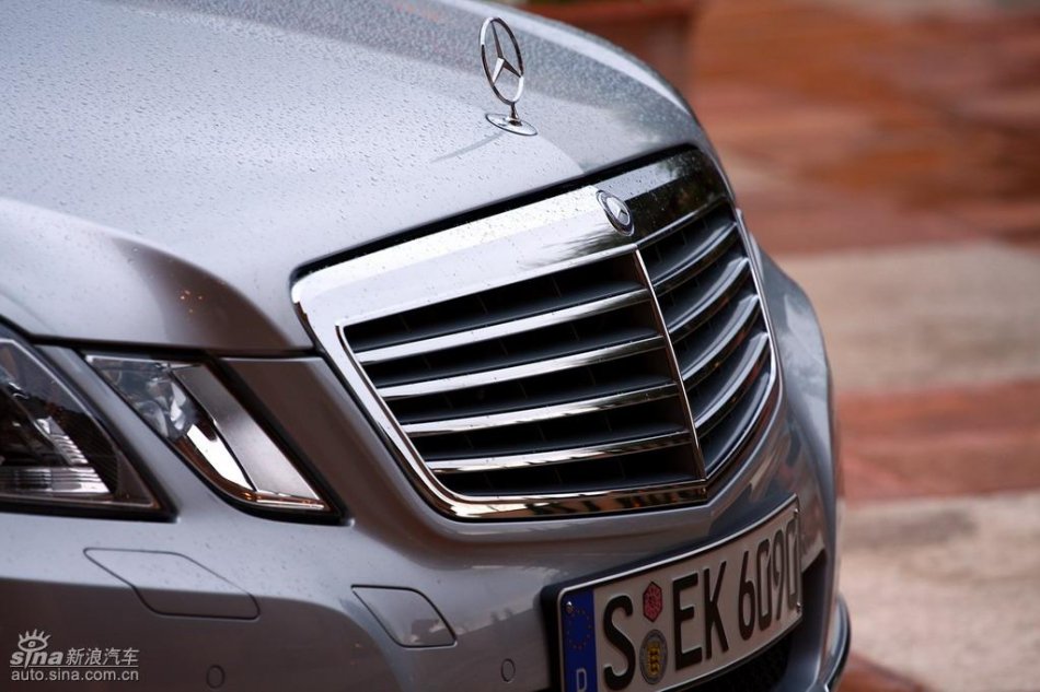 奔驰新E级试驾实拍图外观