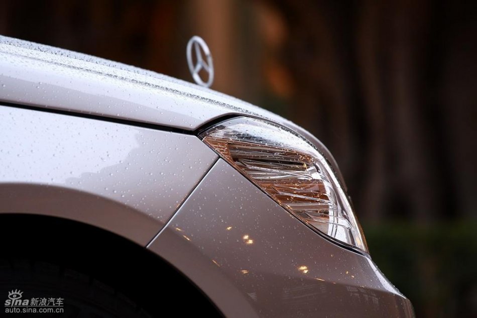 奔驰新E级试驾实拍图外观