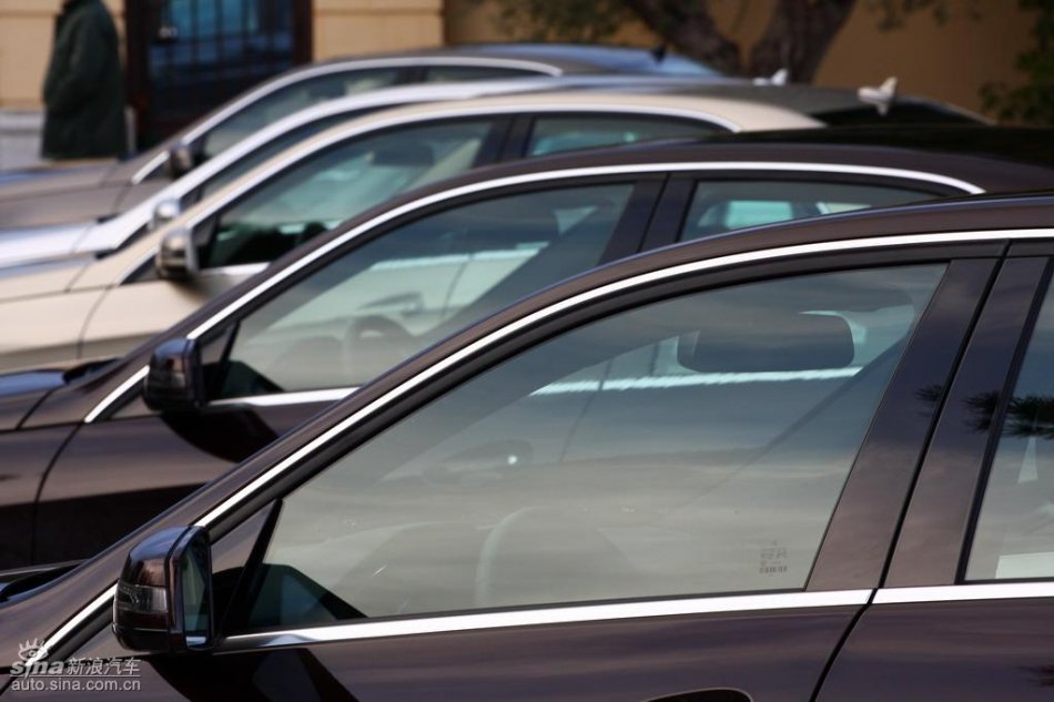 奔驰新E级试驾实拍图外观