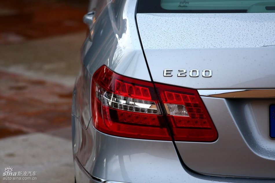 奔驰新E级试驾实拍图外观