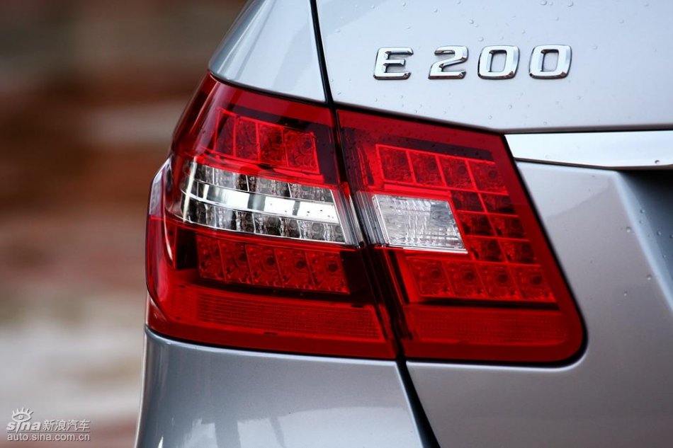 奔驰新E级试驾实拍图外观