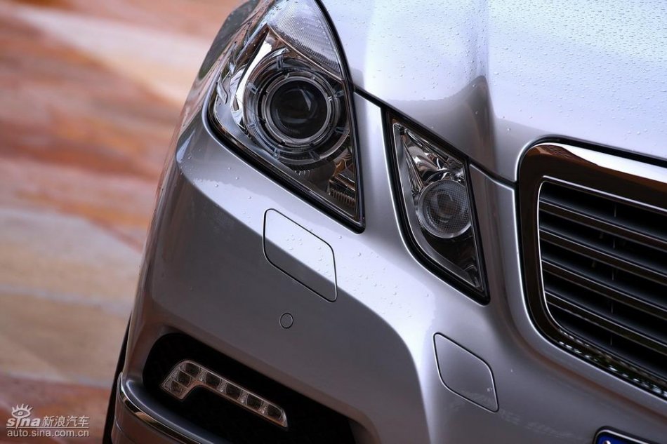 奔驰新E级试驾实拍图外观