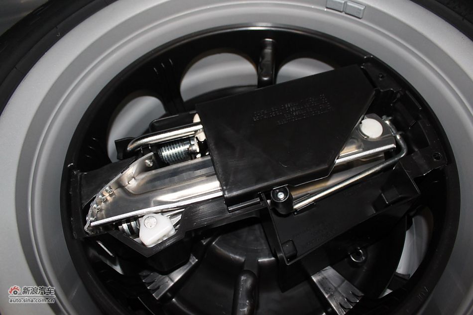 奔驰E260 CGI时尚型