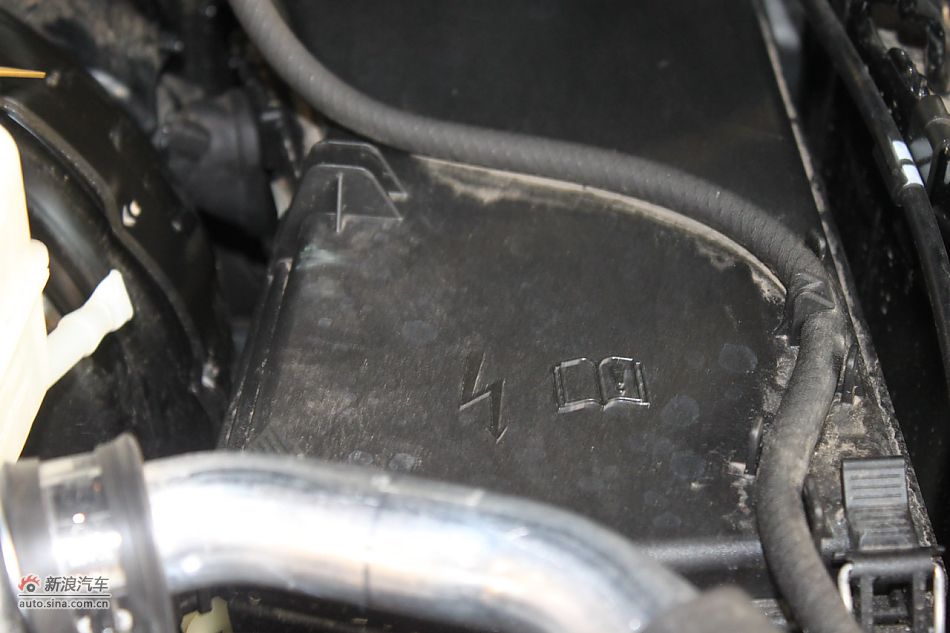 奔驰E260 CGI时尚型