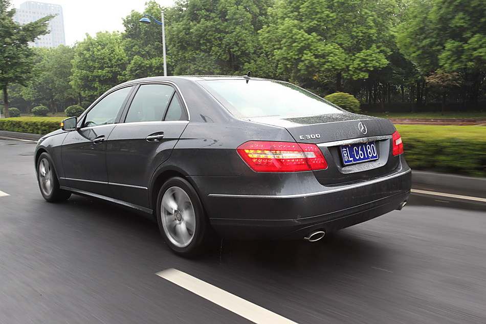 全新一代E300外观图片