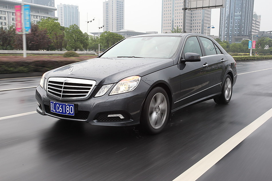 全新一代E300外观图片