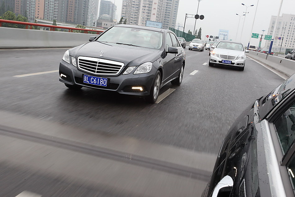 全新一代E300外观图片