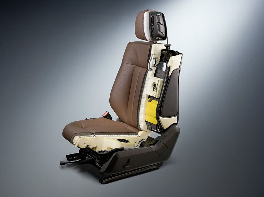 奔驰新E级官方资料图其他